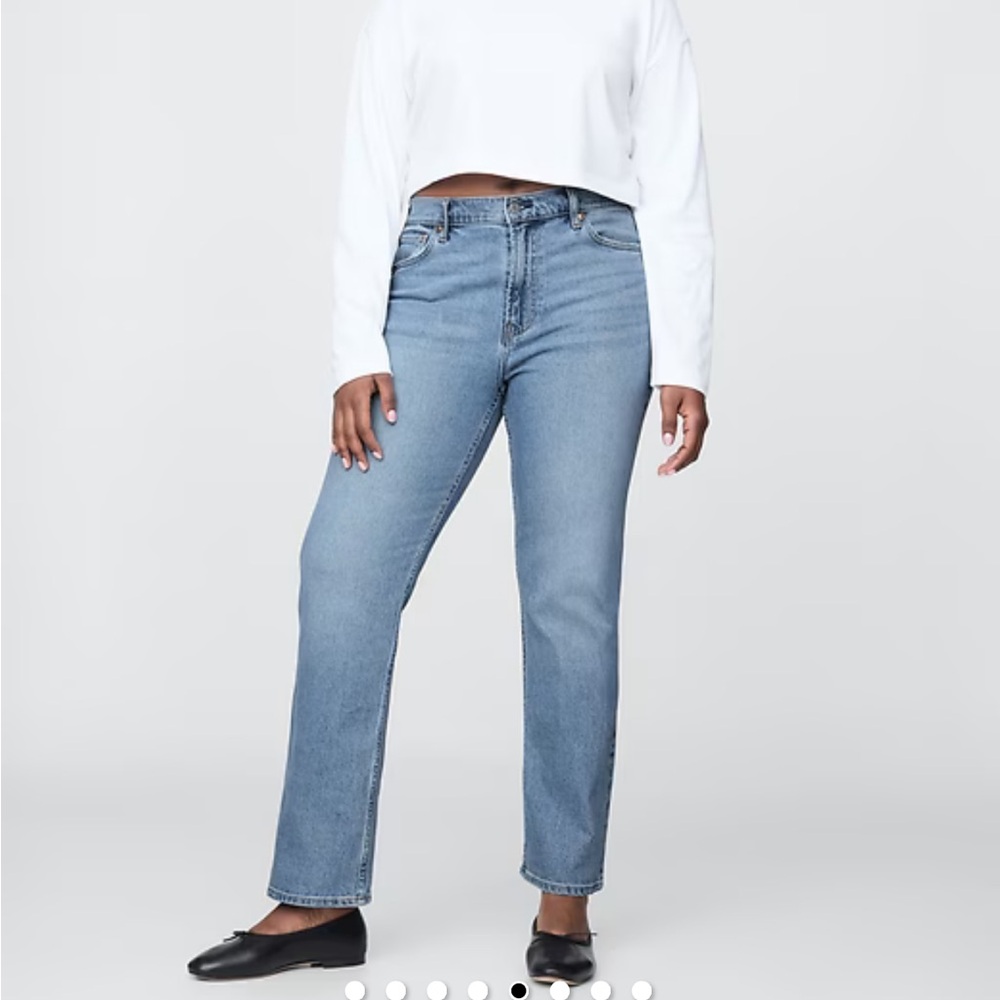 High rise ‘90s slim straight jeans new with tags from the gap